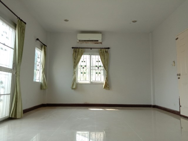 บ้านเดี่ยว 2 ชั้น โครงการวิสต้าวิลล์ ลำลูกกา