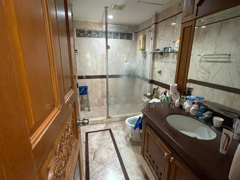 3-BR Townhouse, Bangkok