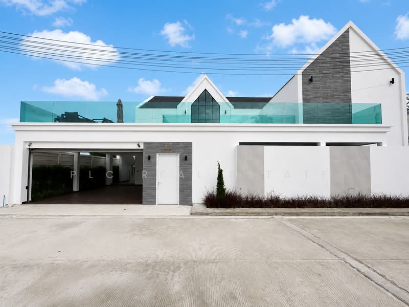 Pool Villa for Sale Huai Yai Pattaya Rooftop Luxury Villa, Chon Buri (Pattaya)