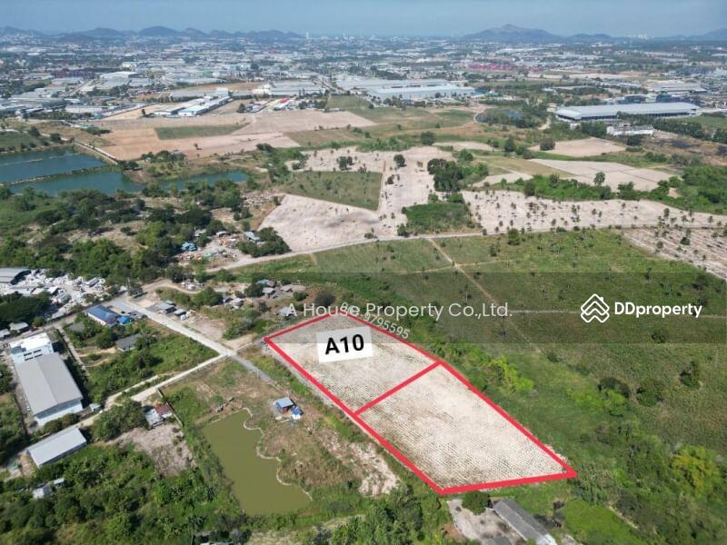 Land for sale on the edge of the Huai near Pin Thong 2 Bueng Sriracha, Chon Buri (Pattaya)