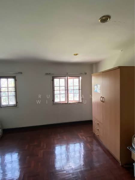5-BR Townhouse, Bangkok