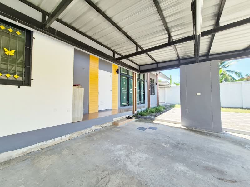 สิริ บ้านปรก (Siri Banprok), Samut Songkhram