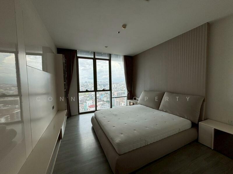 The Room BTS Wongwianyai, Bangkok