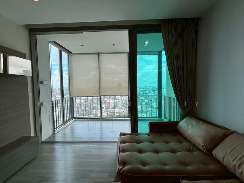 The Room BTS Wongwianyai, Bangkok