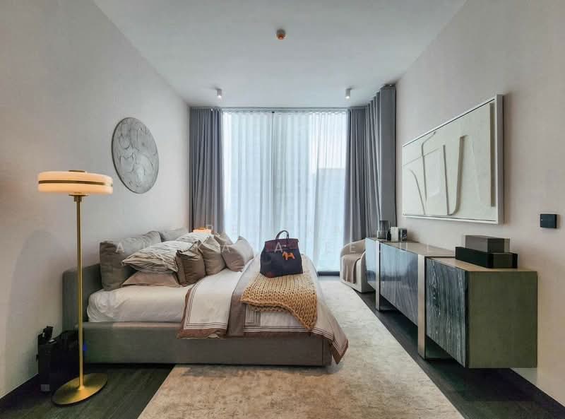 Tait Sathorn 12, Bangkok