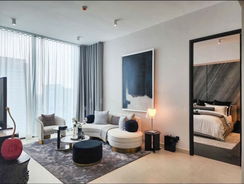 Tait Sathorn 12, Bangkok