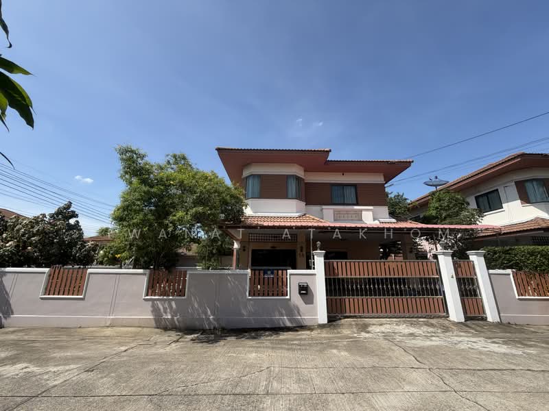 Baan Feungsuk 4, Nonthaburi