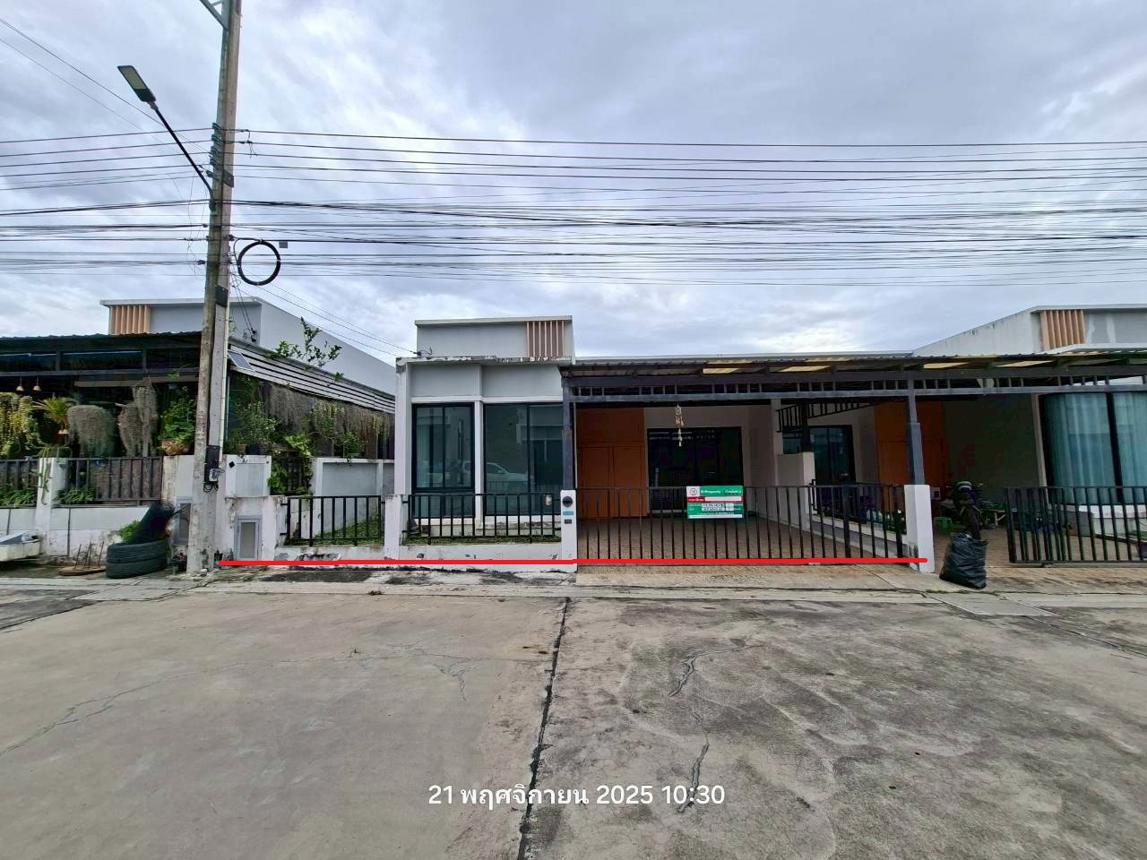 Townhouse Lequill Pluak Daeng Rayong