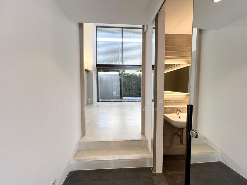 Dhepa Ramkhamhaeng 118, Bangkok