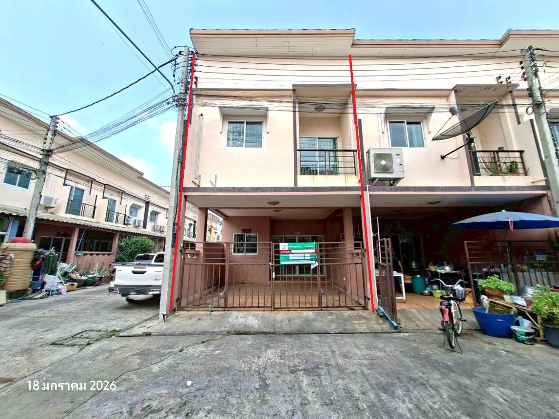 Townhouse at Phet Thawi, Sam Phran, Nakhon Pathom