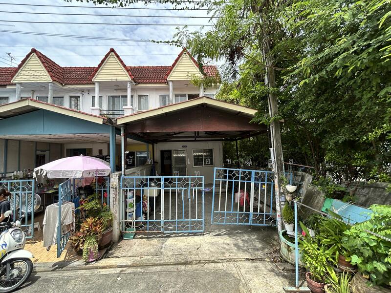 ทาวน์เฮ้าส์ 2 ชั้น หมู่บ้าน ชุติมา แพรกษา สมุทรปราการ, Samut Prakan