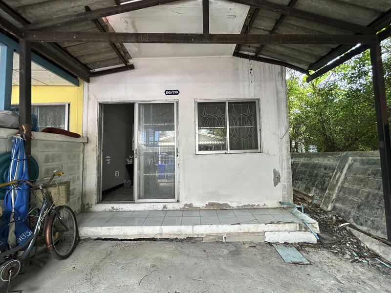 ทาวน์เฮ้าส์ 2 ชั้น หมู่บ้าน ชุติมา แพรกษา สมุทรปราการ, Samut Prakan