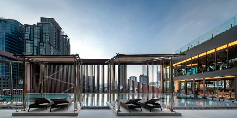 C Ekkamai, Bangkok