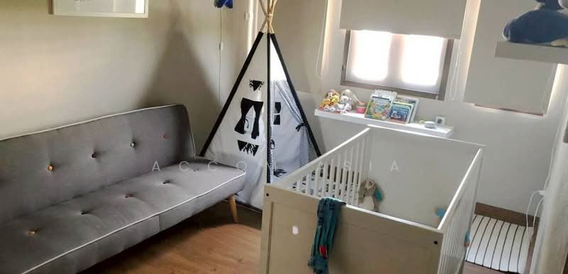 Modern Family Home with a Peaceful Garden in Sukhumvit (AA24205), Bangkok