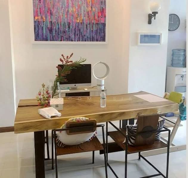 Modern Family Home with a Peaceful Garden in Sukhumvit (AA24205), Bangkok