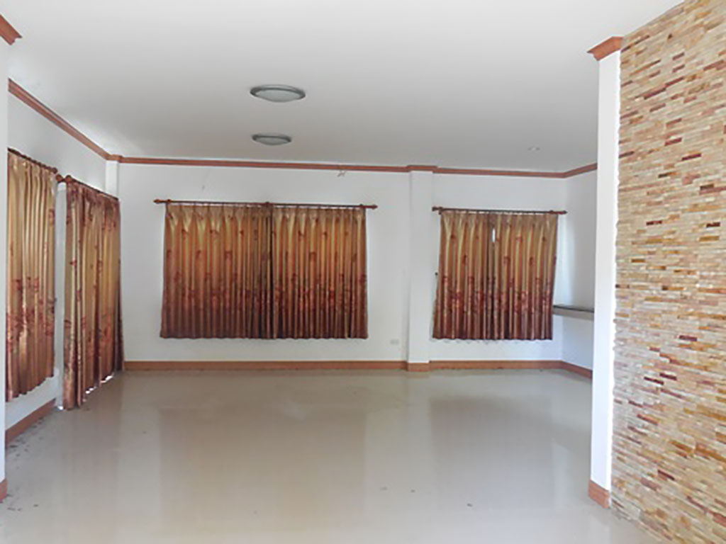 บ้านเดี่ยว 2 ชั้น โครงการบ้านเอราวัณ เมืองร้อยเอ็ด : ปรับปรุงใหม่