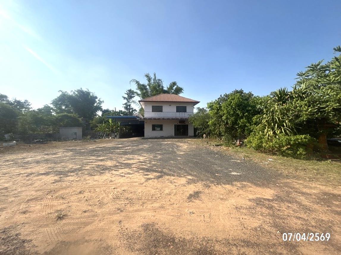 Single House in Pibulsonggram, Ubon Ratchathani Province