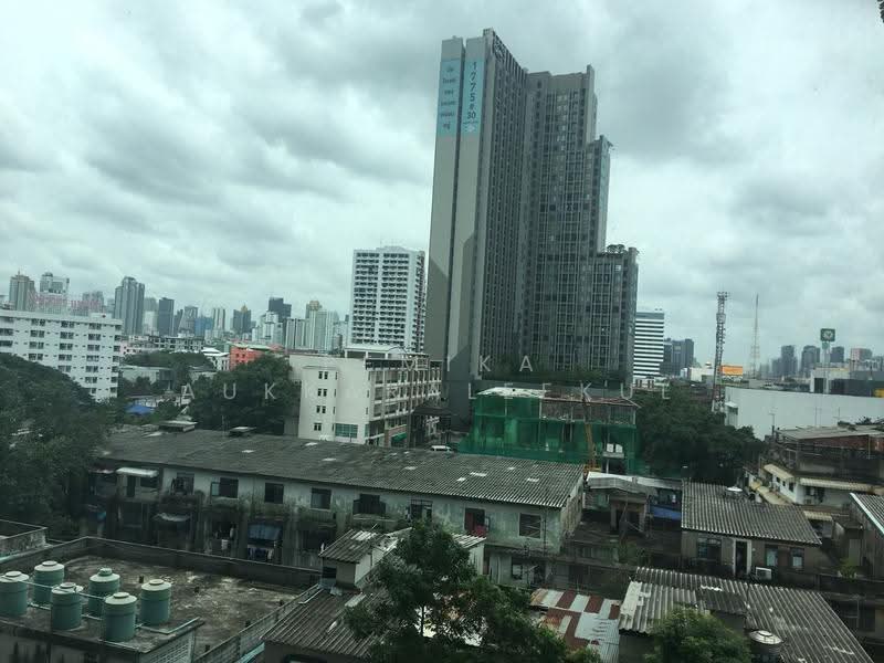 Thru Thonglor, Bangkok