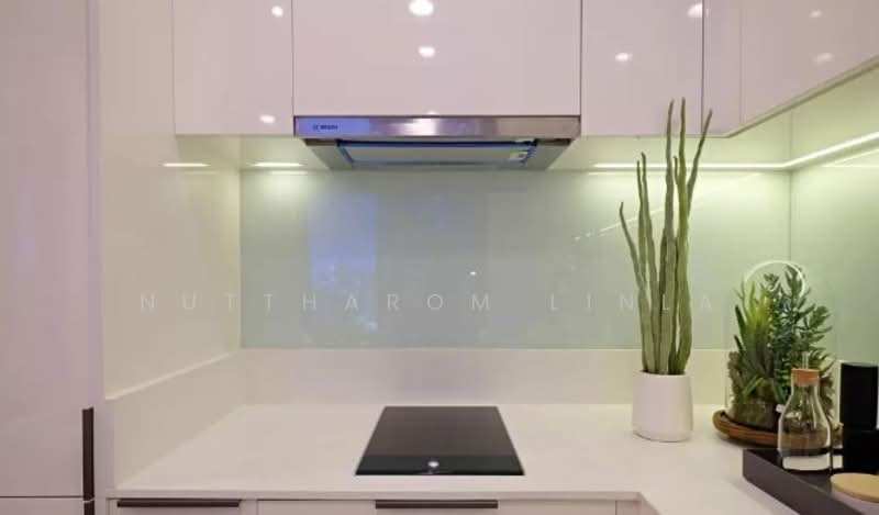 Anil Sathorn 12, Bangkok