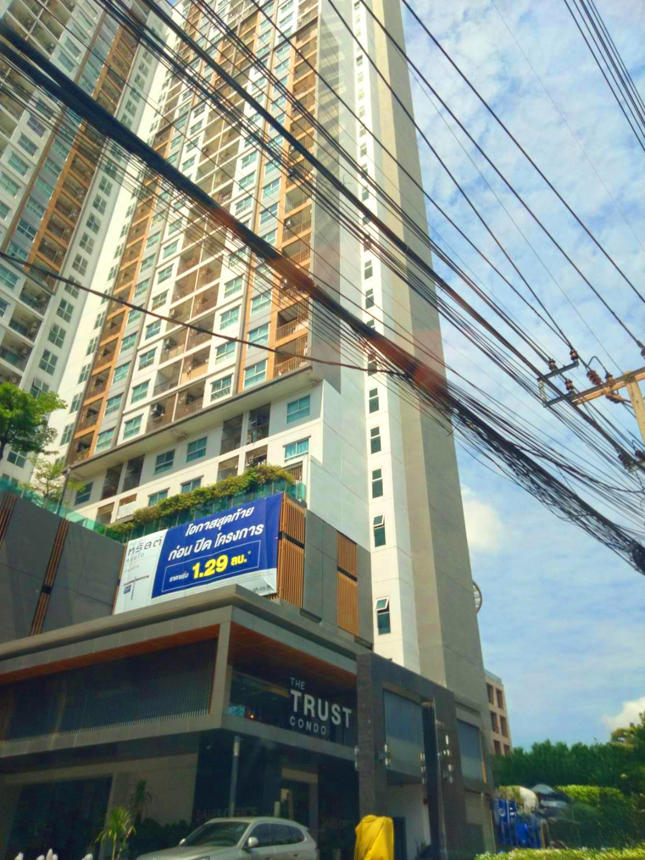Condominium The Trust Condo Ngam Wongwan Nonthaburi Province Nonthaburi
