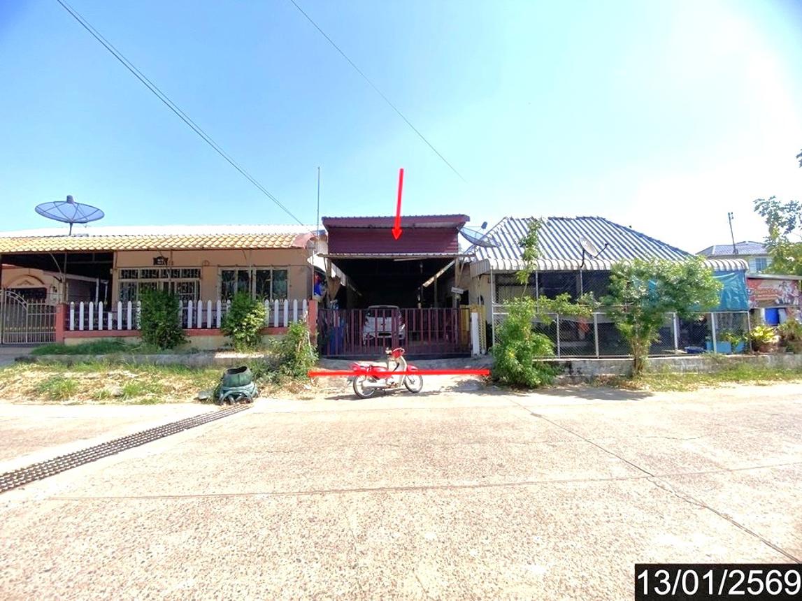 Single House in Kumphawapi, Udon Thani
