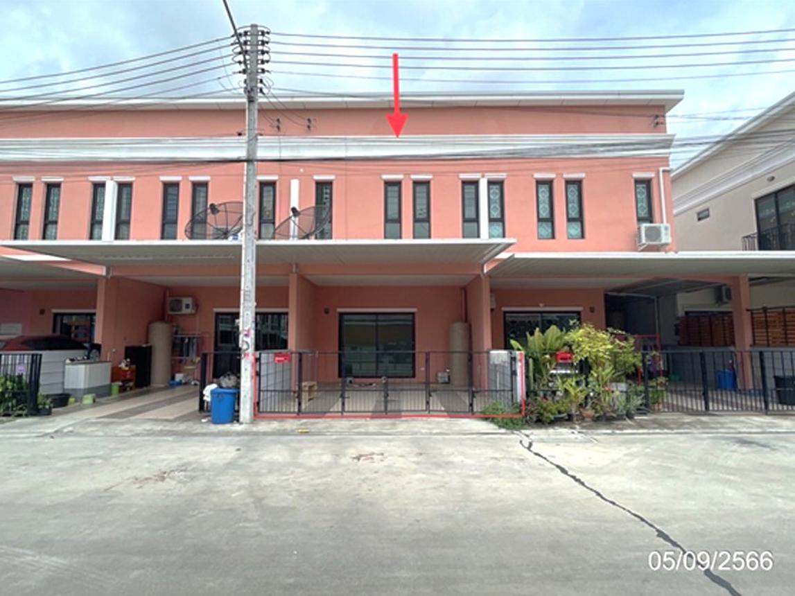 Townhouse Saen Rak 5 Pan Thong Chonburi