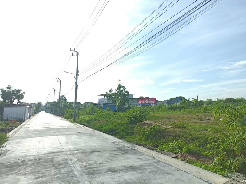 Land, Bangkok