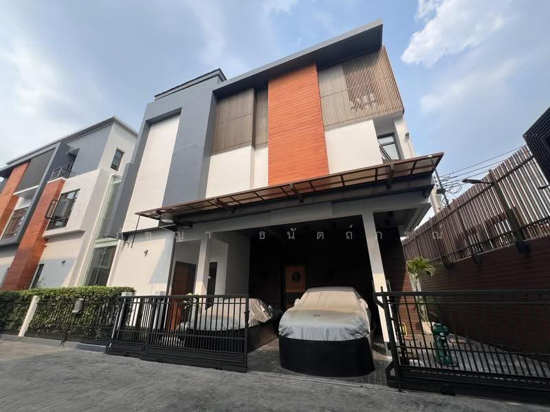 สุขุมวิท 39, Bangkok