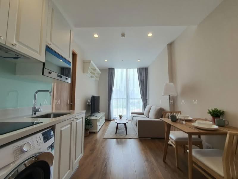 Noble BE33, Bangkok