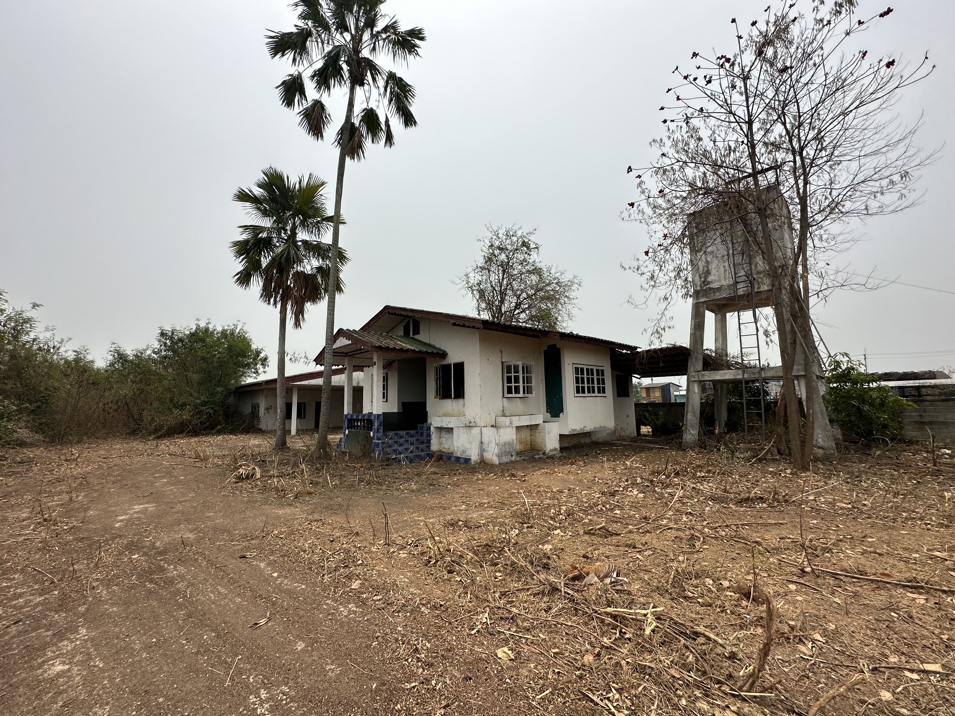 โรงแรมและรีสอร์ท ลำพูน