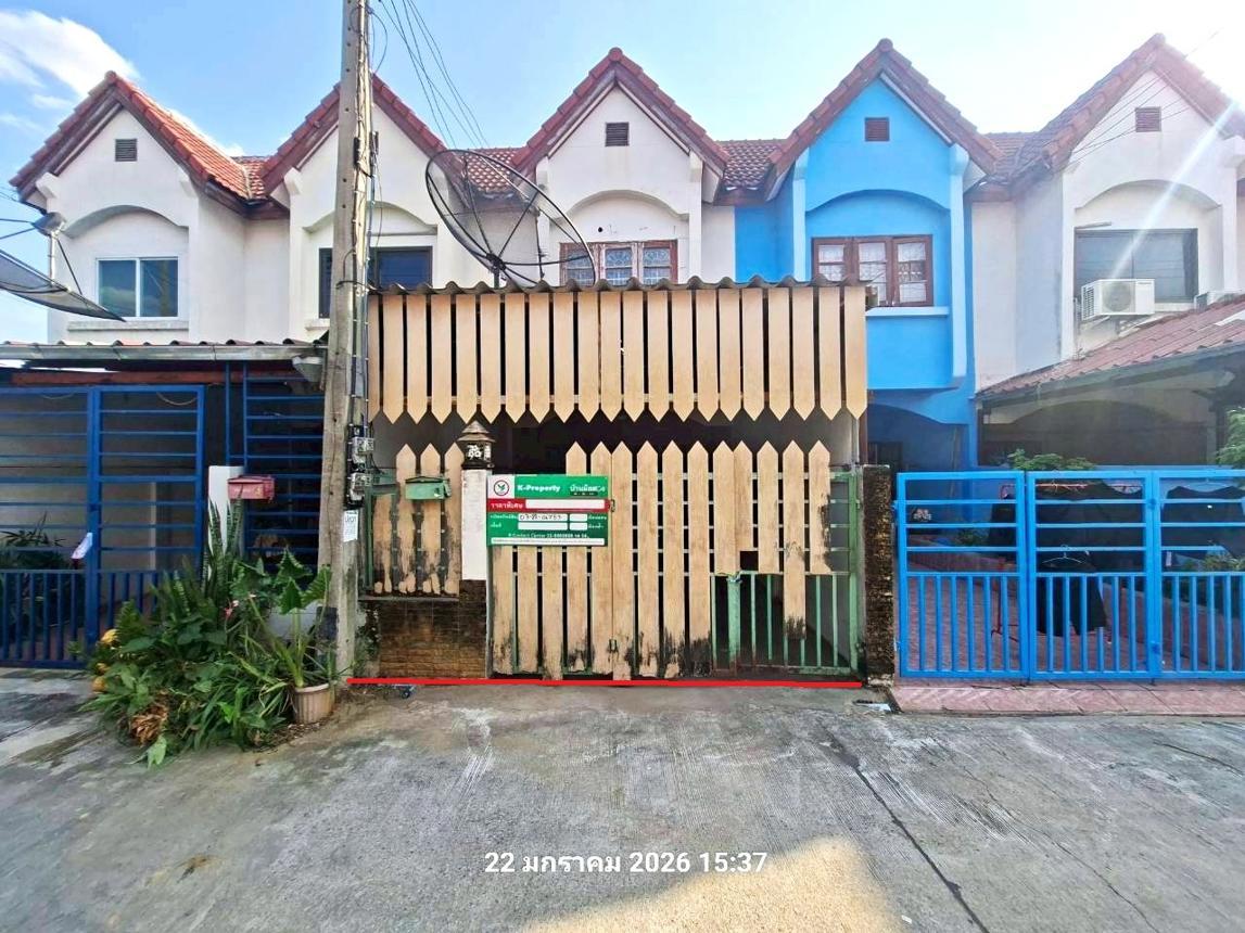 Townhouse in Lopburi, Lopburi Province