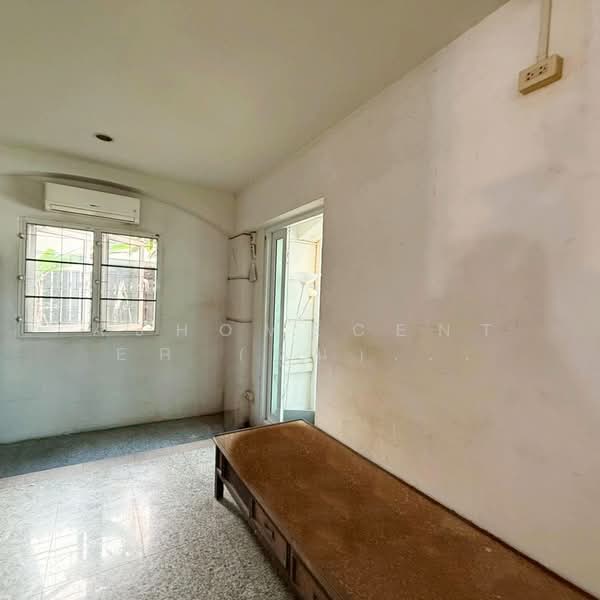 Baan Baramed, Bangkok