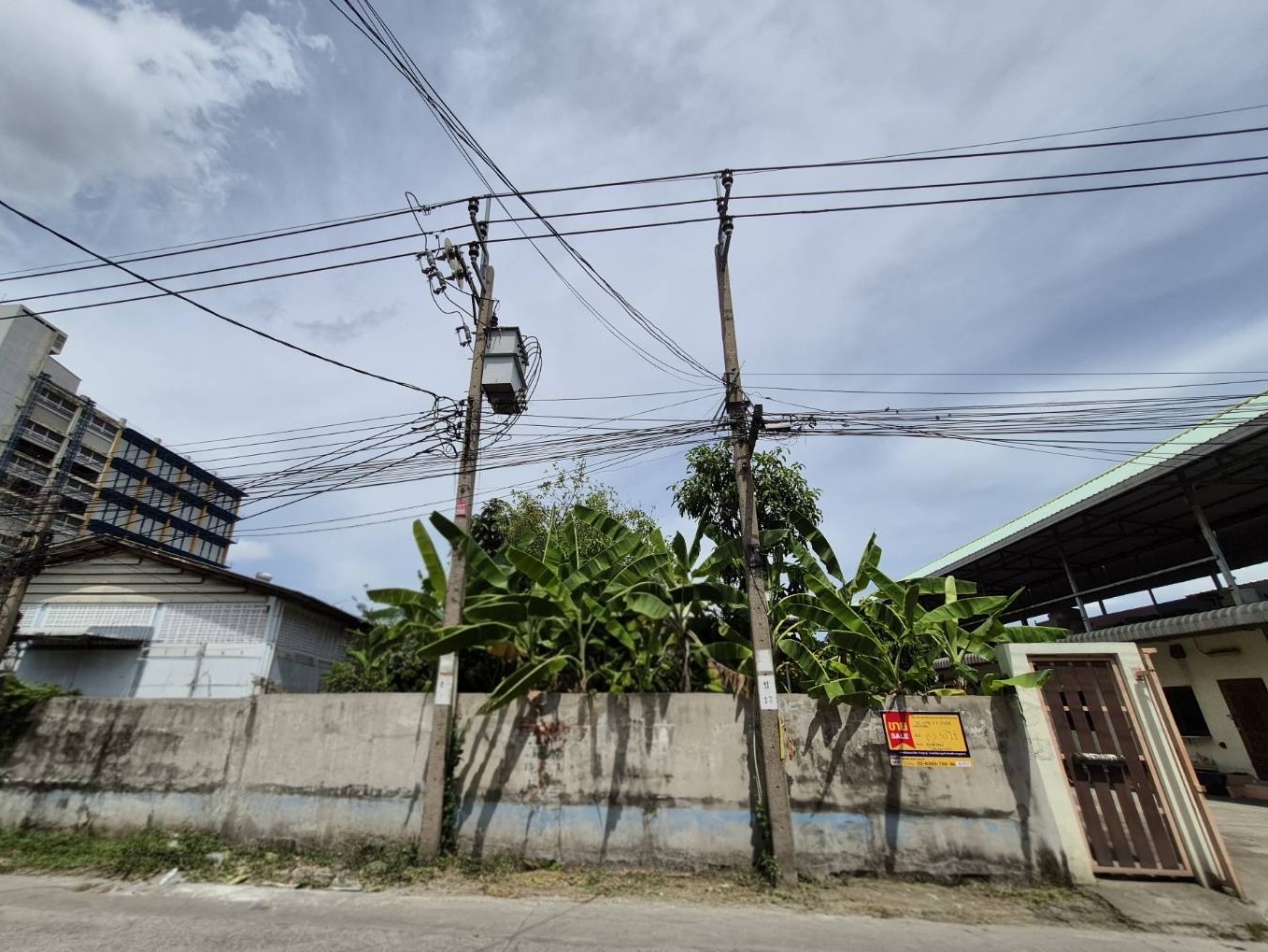 Warehouse on Soi Phra Samut Chedi 7