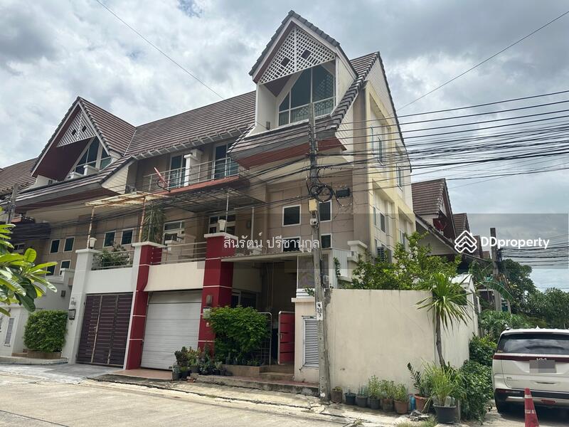 Merit Place Ladprao 87, Bangkok