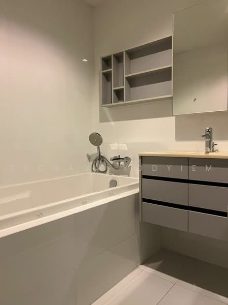 HQ Thonglor by Sansiri, Bangkok