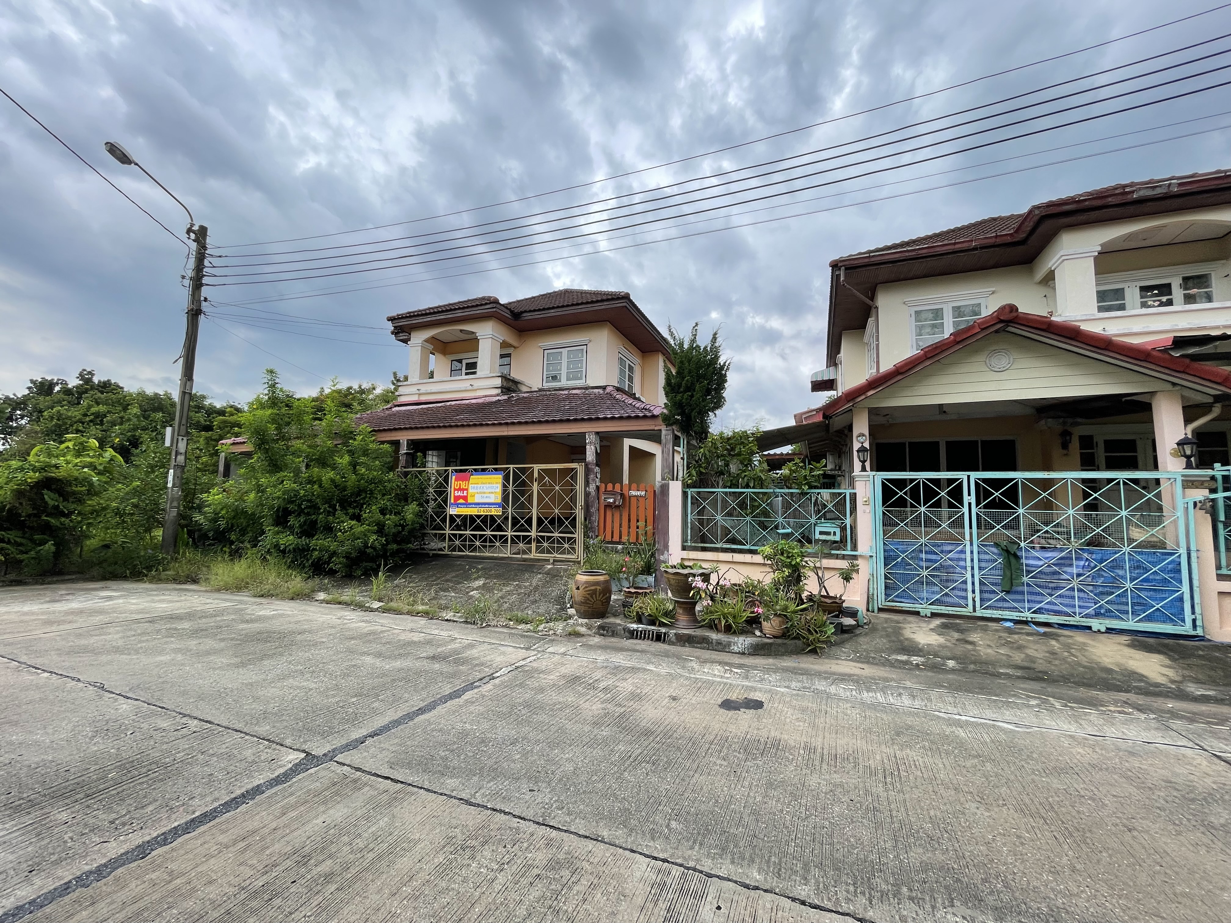 บ้านเดี่ยว เคหะชุมชนสุวินทวงศ์