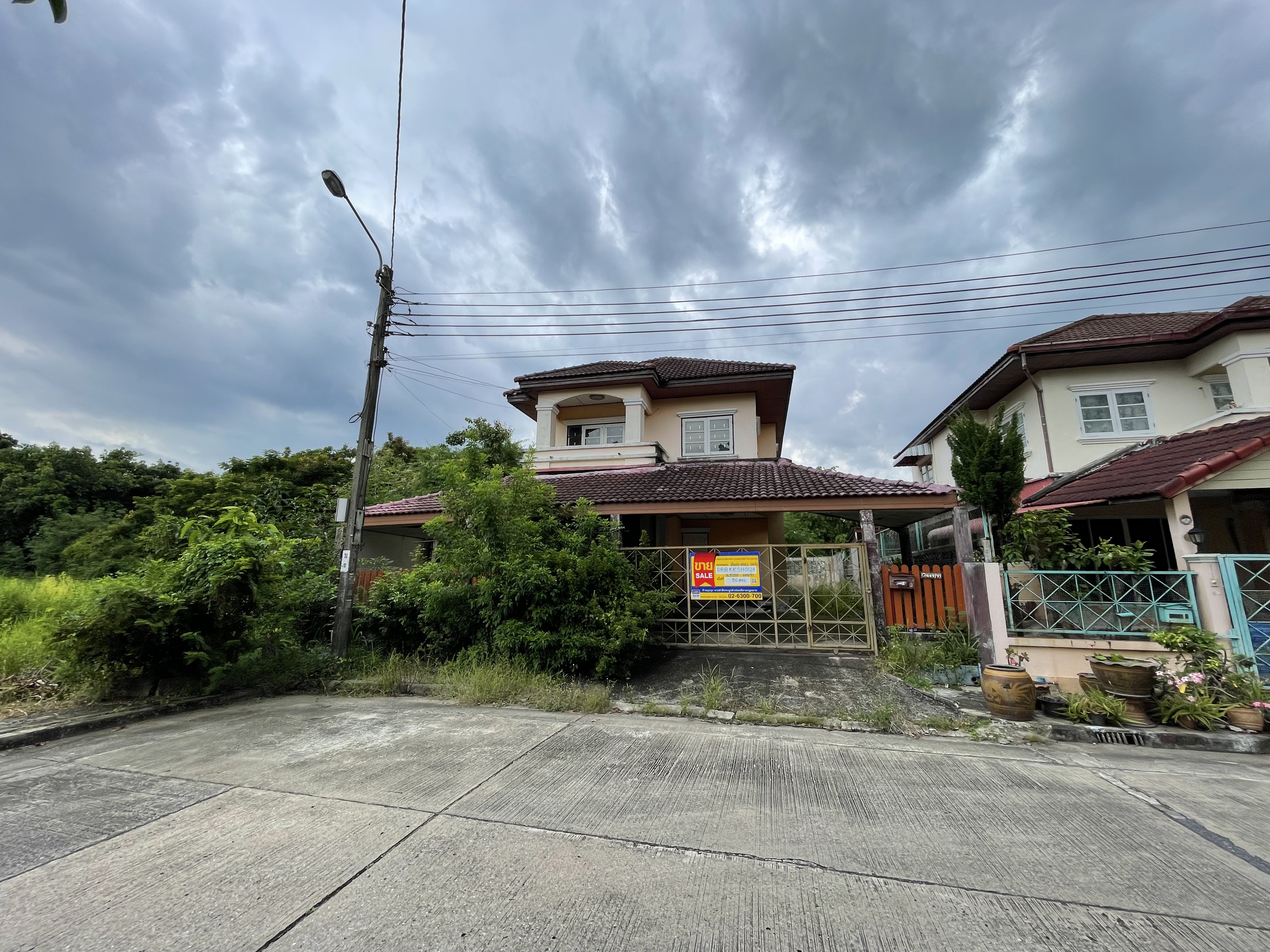 บ้านเดี่ยว เคหะชุมชนสุวินทวงศ์