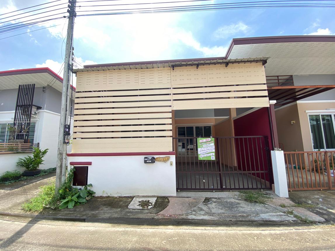 Townhouse Tipyamonton 1 San Sai Chiang Mai