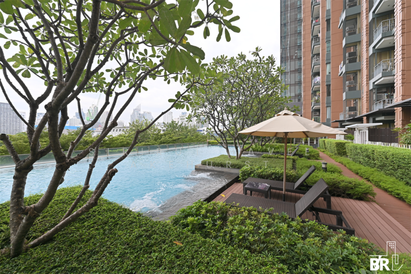 Villa Asoke, Bangkok