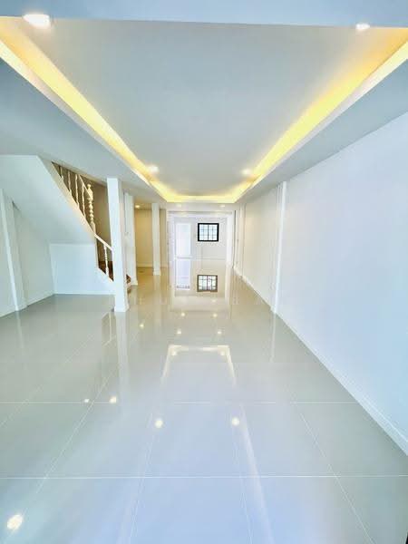 นวมินทร์131, Bangkok