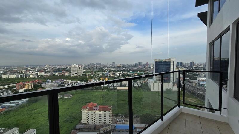 Siamese Rama 9, Bangkok