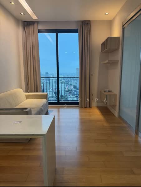 Equinox Phahol Vibha, Bangkok