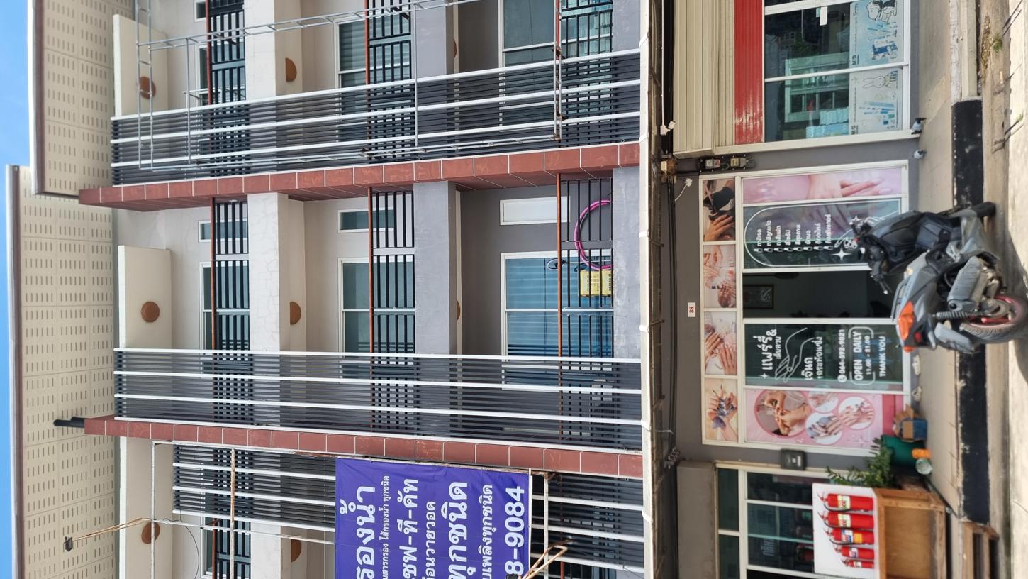Commercial sprinkler building in Patumthani Province, Patumthani