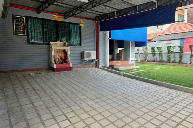 Vararom Prachauthit 98, Bangkok
