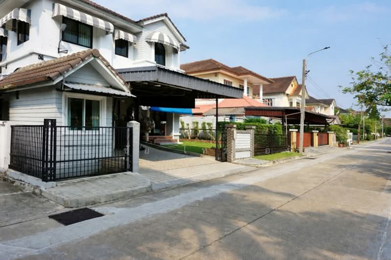 Vararom Prachauthit 98, Bangkok