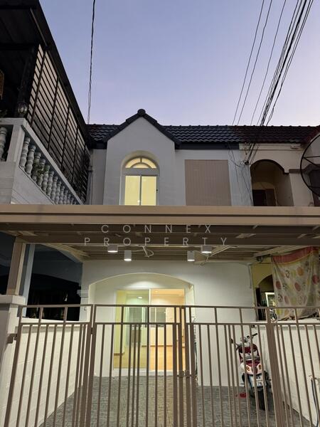 Loet Ubon 4, Bangkok
