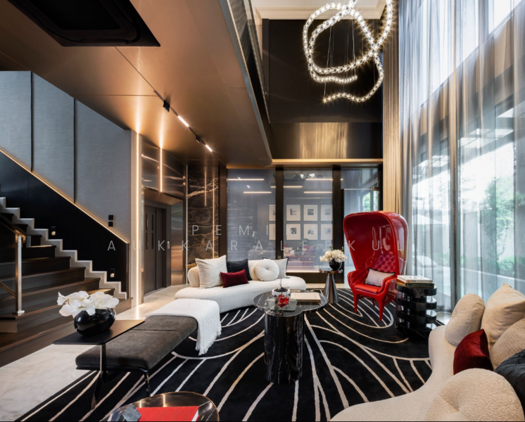 95E1 (Ninety-Five East One), Bangkok