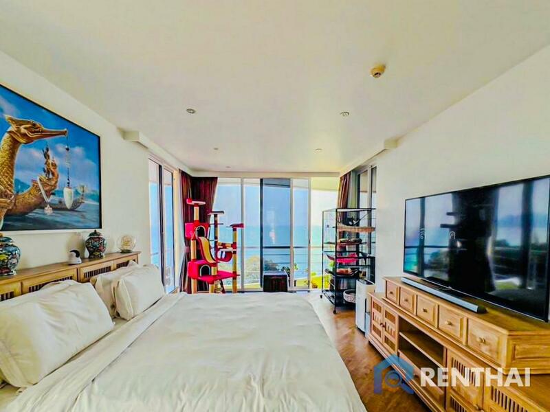 Pure Sunset Beach, Chon Buri (Pattaya)