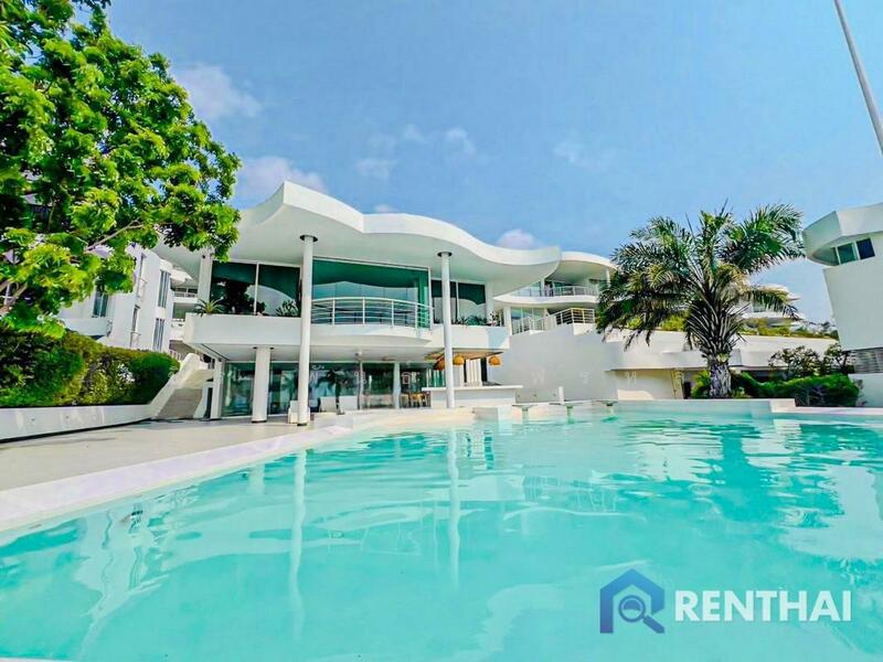 Pure Sunset Beach, Chon Buri (Pattaya)