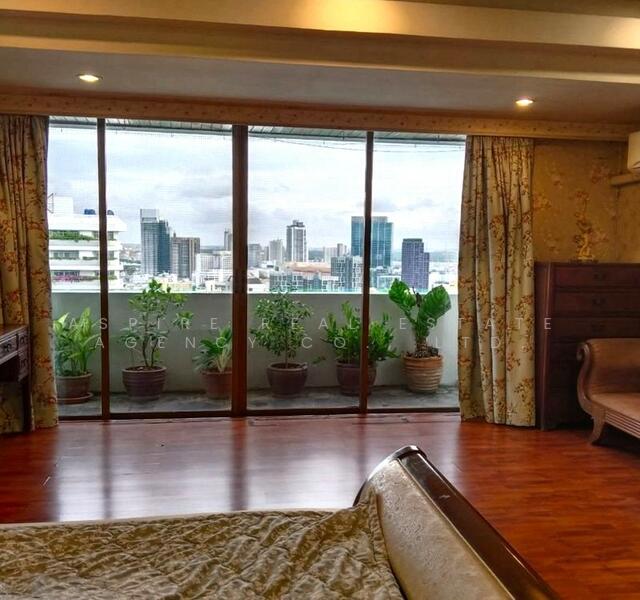 Oriental Towers, Bangkok